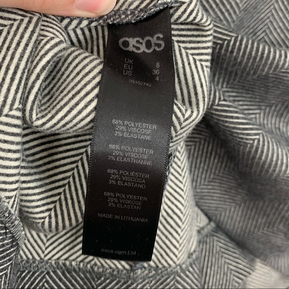 ASOS Black White Flutter Sleeve Blouse 4 - Picture 6 of 8